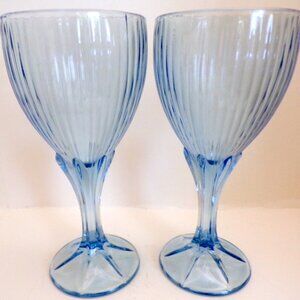 Fostoria Monet Light Blue Ribbed Wine/Water Goblet glasses set of 2
